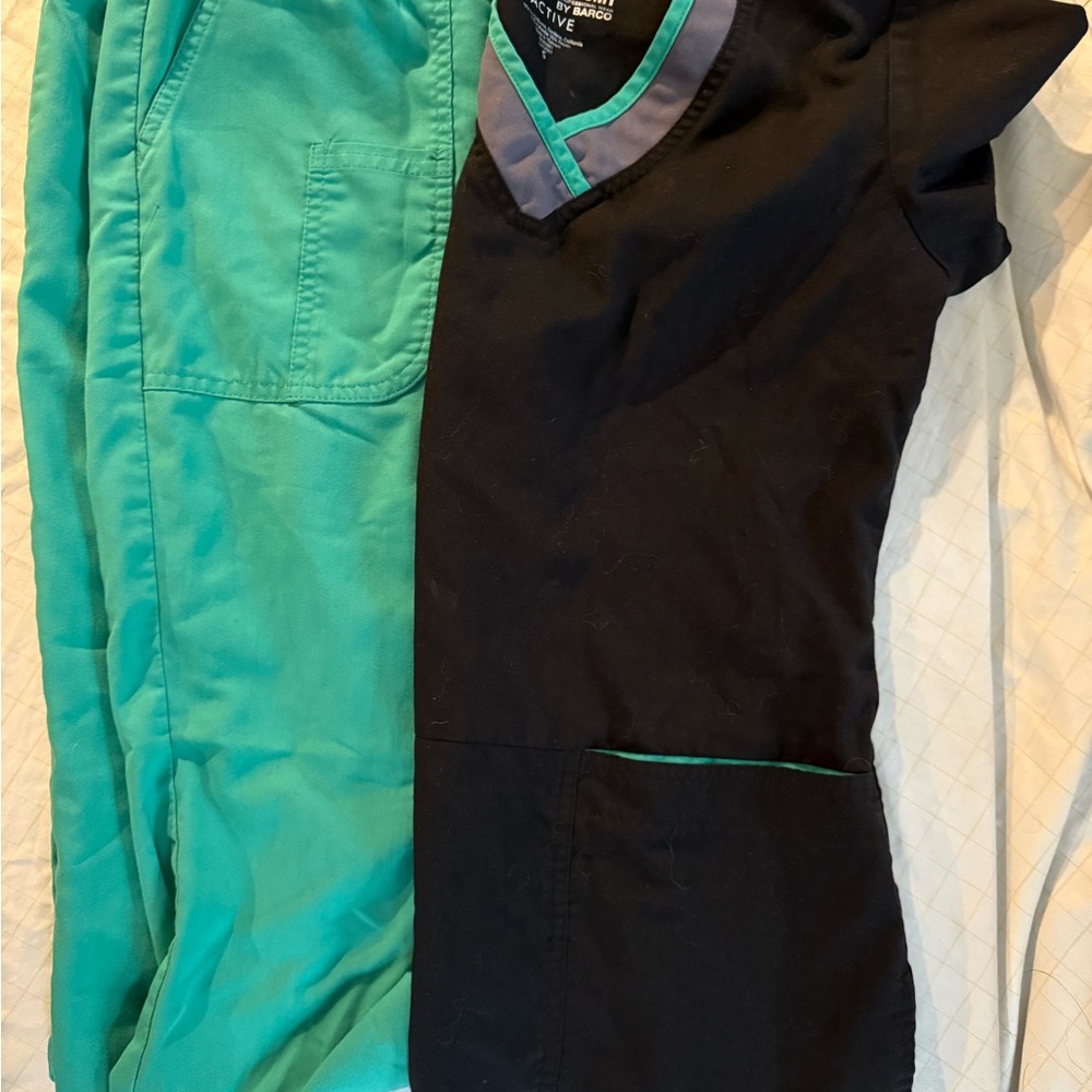 Grey's Anatomy Black and Green Scrub Set